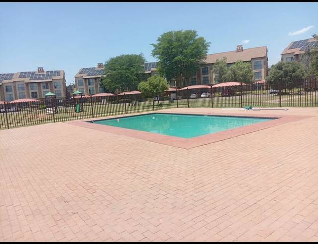 2 BEDROOM APARTMENT FOR SALE IN THERESA PARK